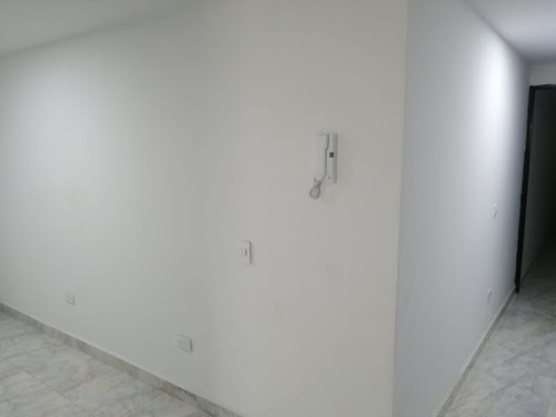 Imagen 11 de 15 de Apartamento En Venta Campo Valdes 1074-790