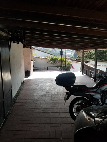 Best House Vende Acogedora Quinta En Colinas De Carrizal