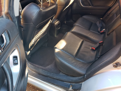 Imagen 5 de 8 de Subaru Legacy 2.0