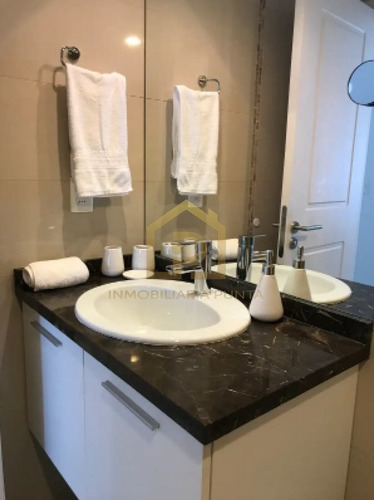 Imagen 5 de 12 de Apartamento Con Vista Al Mar En Piso Alto En Place Lafayette, Punta Del Este