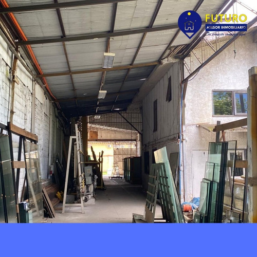 Se Arrienda Bodega En Pueblo Nuevo, Calle Centenario A Metro