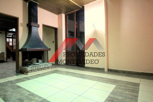 Casa En Venta 3 Dormitorios Con Renta Y Local Comercial -cordón:
