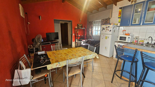 Venta Casa 4 Amb 386 M2 En Caseros, Cochera