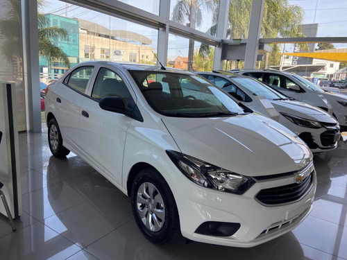 Imagen 8 de 22 de Chevrolet Onix Joy Plus 1.4 2022