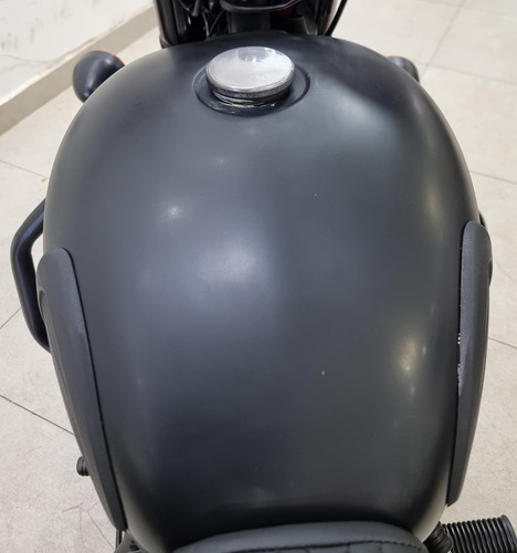 Royal Enfield Custom 2019