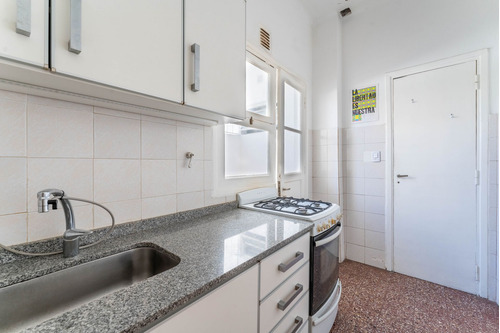 Venta Depto 2 Amb /luminoso/ Terraza/3 Piso