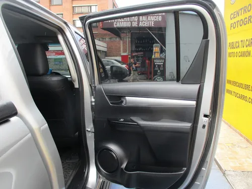 Toyota Hilux Srx 4x4 2800cc At Aa