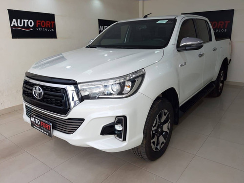 Imagem 3 de 10 de Toyota Hilux 2.8 Srx 4x4 Cd 16v Diesel 4p Automático