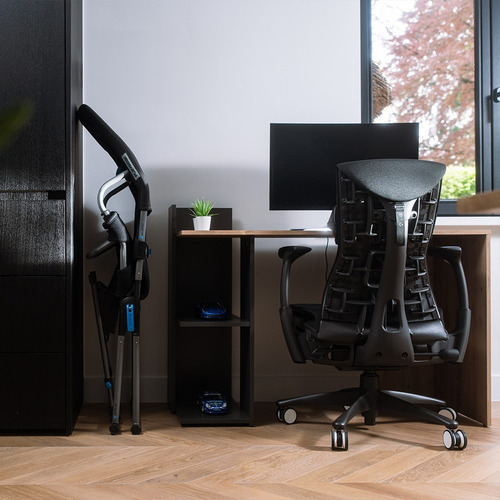Silla de escritorio Playseat Challenge X gamer ergonómica negra con tapizado de actifit