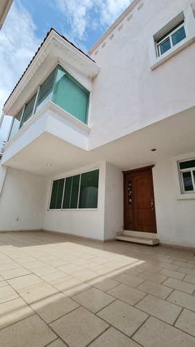 Imagen 2 de 14 de Vendo Casa Fracc. Tabachines
