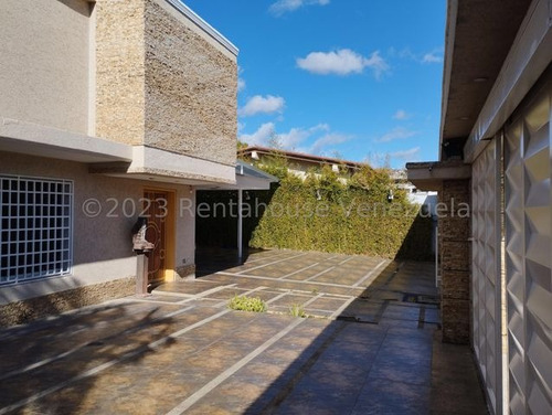 Casa En Venta En Macaracuay 23-27610 Cs