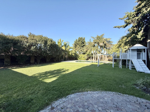 Importante Casa En Venta - Barrio Privado Las Victorias