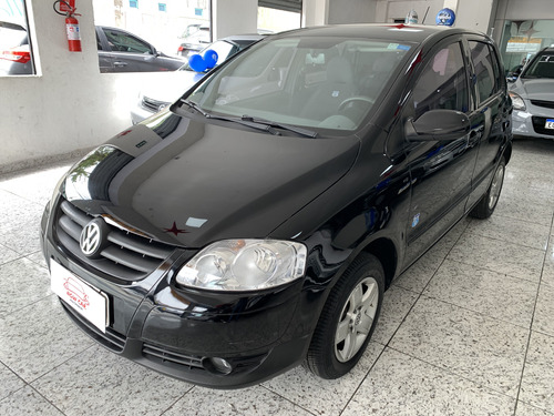 Volkswagen Fox Fox Route 1.0 8V (Flex) 4p