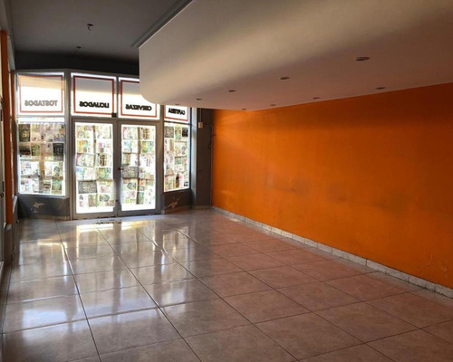 Venta Locales Comerciales La Falda