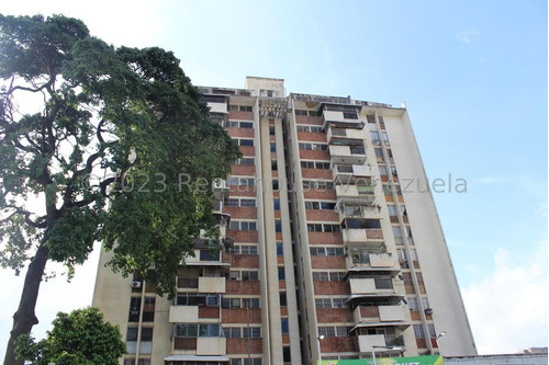 Apartamento En Venta Libertador Mls #24-7486 El Paraíso Jose Luis