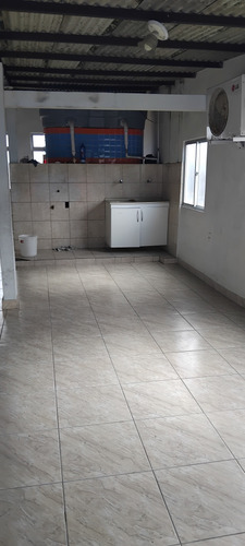 Vende-se Uma Casa Térreo E Primeiro Andar, Em Pernambués