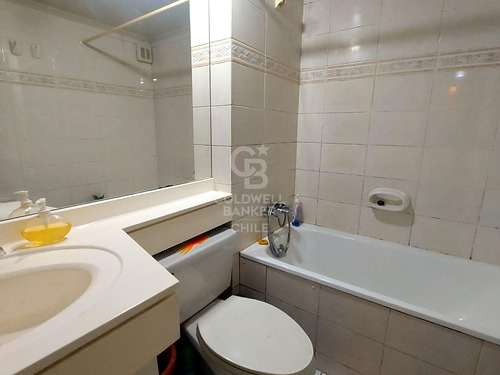 Un Dormitorio, Cocina Independiente Y Estacionamiento