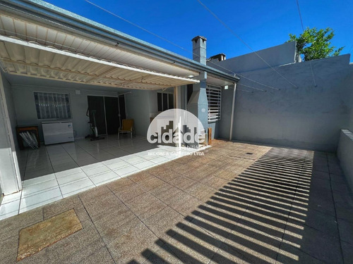 Imagem 10 de 26 de Casa Residencial Para Aluguel, 2 Quartos, 3 Vagas, Fag - Cascavel/pr - 13427