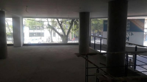Imagen 4 de 7 de Excelente Local En Esquina Alquilado. Av. Cordoba Y Concepcion Arenal.
