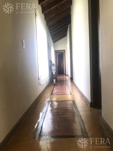 Imagen 9 de 21 de Venta De Casa De 4 Ambientes Con Cochera, Galeria, Quincho Y Piscina En Campos De Roca 1 (28792)