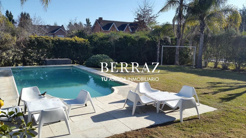 Casa Venta 4 Dormitorios Barrio La Delfina Lote De 800 M2 Pilar