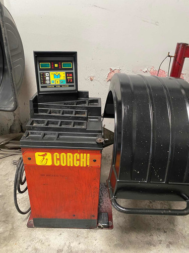 Imagen 5 de 6 de Balanceadora De Cauchos Corghi Italiana Modelo Em - 73