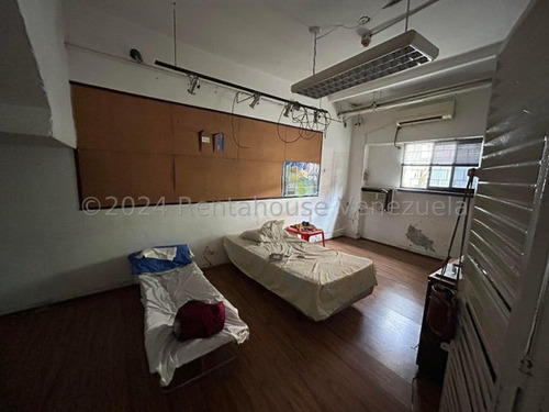 Venta Casa-galpon En Bello Monte 24-20461