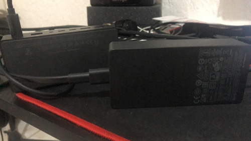 Microsoft Surface Dock (Usado)