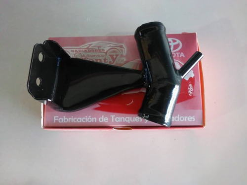 Imagen 2 de 5 de Toma De Agua Conexion Toyota Corolla 2010 De Aluminio