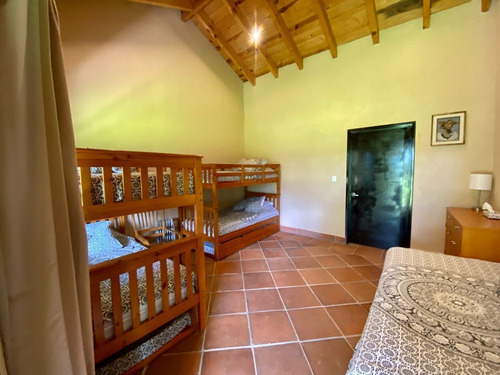 Casa De Campo, Con Pozo De Agua Propio, En Venta, En Huasca De Ocampo