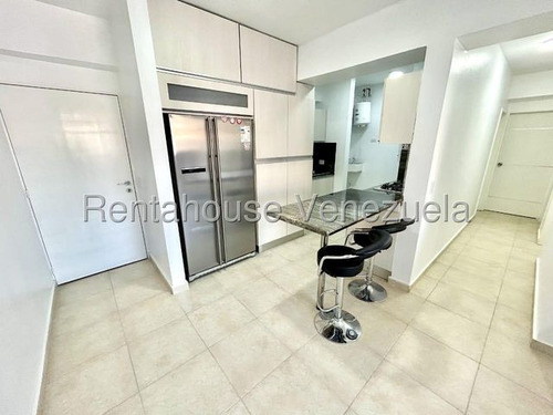 Daniela Linarez Vende Apartamentos En Zona Centro Este De Barquisimeto Acabados Modernos Ubicado En Piso Bajo Con Vigilancia Las 24 Horas Con Bellas Areas Comunes Y Todos Los Servicios Basicos