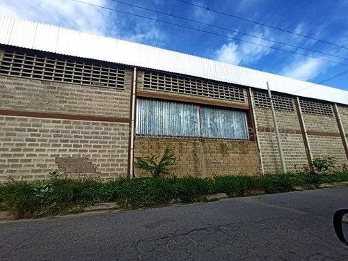 Galpón Industrial En Venta Acepta Financiamiento, Intercomunal Turmero Sector La Providencia 23-13972 Hc