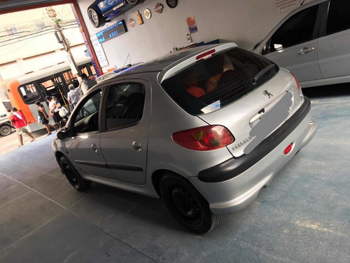 Peugeot 206 1.4 8v Flex Presence