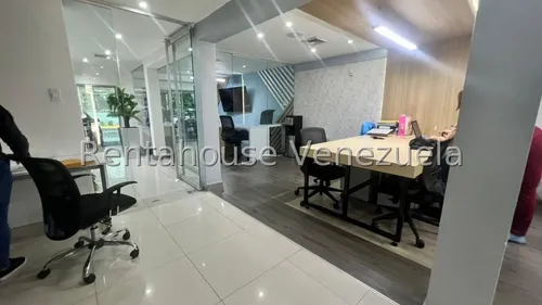 Casa En Alquiler Chuao Vgi