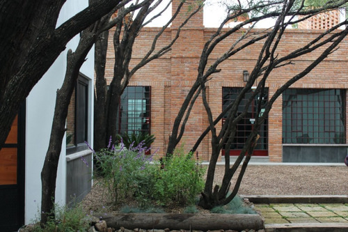 Imagen 9 de 30 de La Casa De Los Arboles Grandes