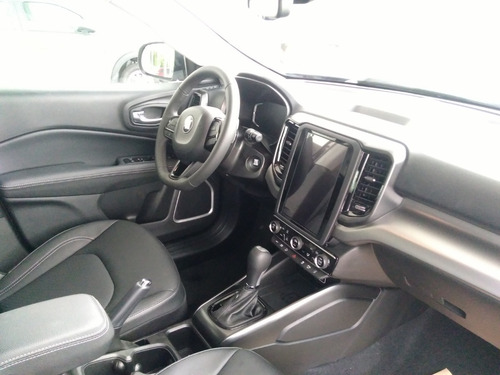 Imagen 8 de 15 de Fiat Toro Volcano 4x4 Diesel R