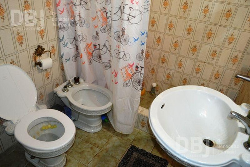 Casa - Lote Unico- Oportunidad