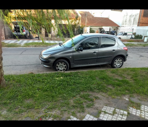 Peugeot 206 1.6 Xr Premium