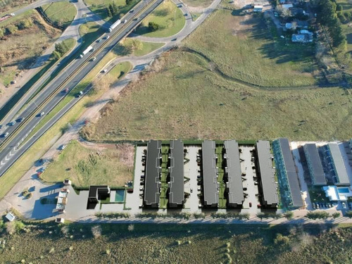 Imagen 19 de 30 de Departamentos 3 Amb. Entrega Inmediata - La Cañada Village Ii - Bayugar Negocios Inmobiliarios