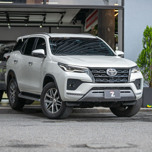 Toyota Fortuner Srv 4.0