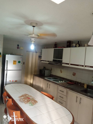 En Venta Casa O Town House Higuerote, Conj. Resid. Palma Real, Parcela B-2, Urb. Zona Del Este Y Caño Aguasal