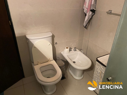 Imagen 16 de 20 de Casa En Venta 4 Dormitorios Mas Departamento 2 Dormitorios - Santa Rita