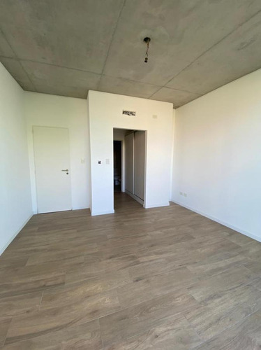 Departamento - Victoria Con Terraza Propia Y Cochera Propia
