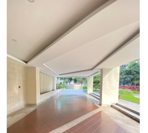 Imagen 13 de 14 de Apartamento En Alquiler - Urb. Campo Alegre