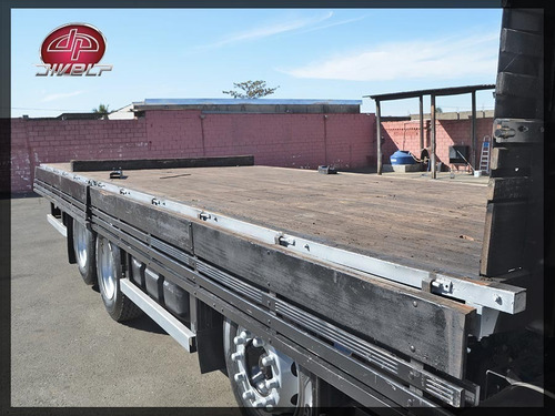 Imagem 7 de 25 de Caminhão Volvo Vm 270 I-shift 8×2 Com Carroceria