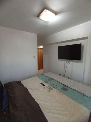 Imagen 7 de 13 de Gabriel Rivas Vende Apartamento En Res. Taguay Suites Urb. Mañongo Cod: Foa-1874