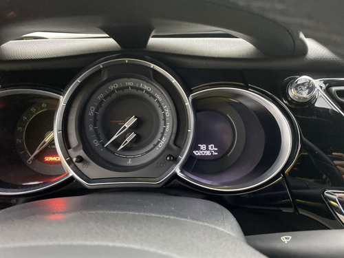 Imagen 17 de 25 de Citroen Ds3 1.6 Sportchic 2015