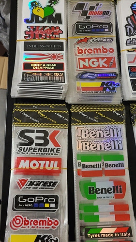 Imagen 9 de 10 de Calcomania Sticker Metalizado Carros Y Moto, Láser Reflectiv