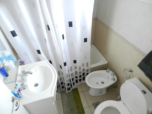 Imagen 11 de 11 de En 67 Y 9, Vende Depto 1 Dorm / Permuta Por Terreno O Por Casa O Ph Mayor Valor