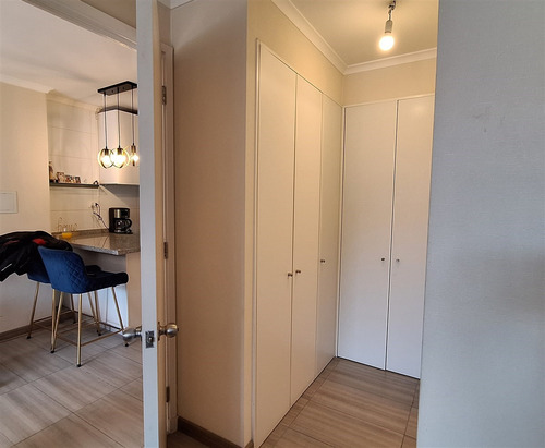Departamento En Venta De 1 Dorm. En Huechuraba Con Est Y Bod